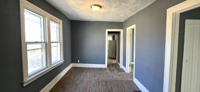 Foto del edificio - 1309 W 110th Pl