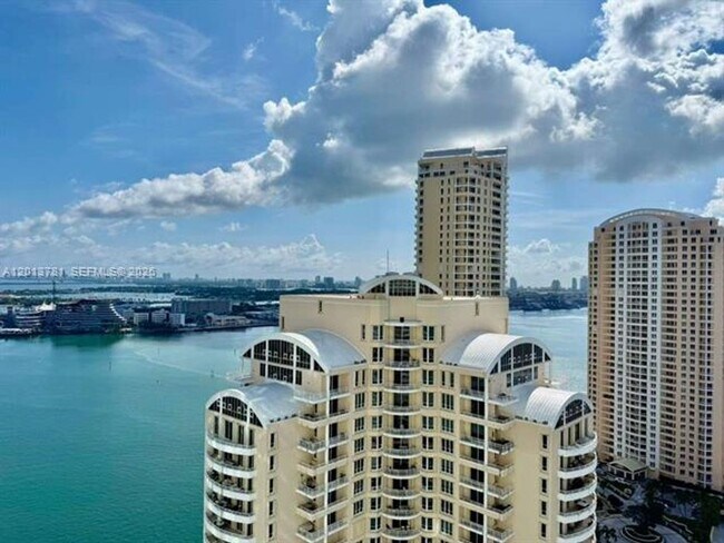 Building Photo - 900 Brickell Key Blvd
