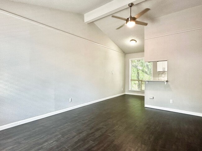 Interior Photo - Zilker Place