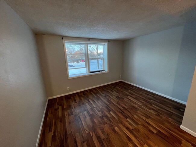 Building Photo - 1 Bedroom, 1 Bathroom Single Family Home i...