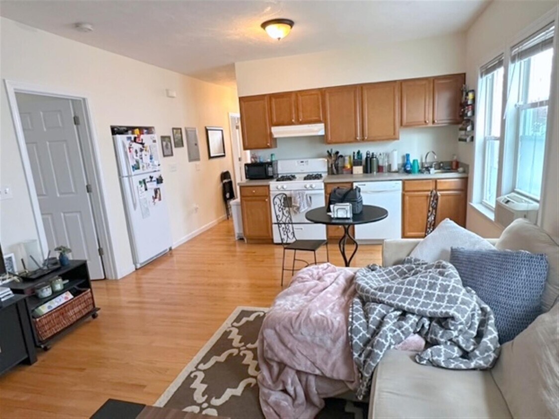 Foto principal - 389 Columbia St