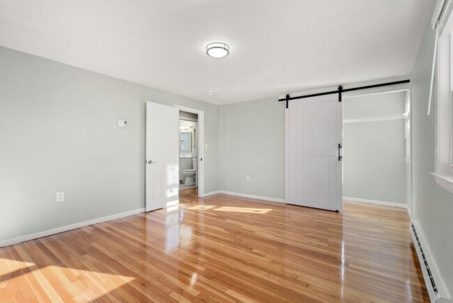 Building Photo - 2 Starbird Ave