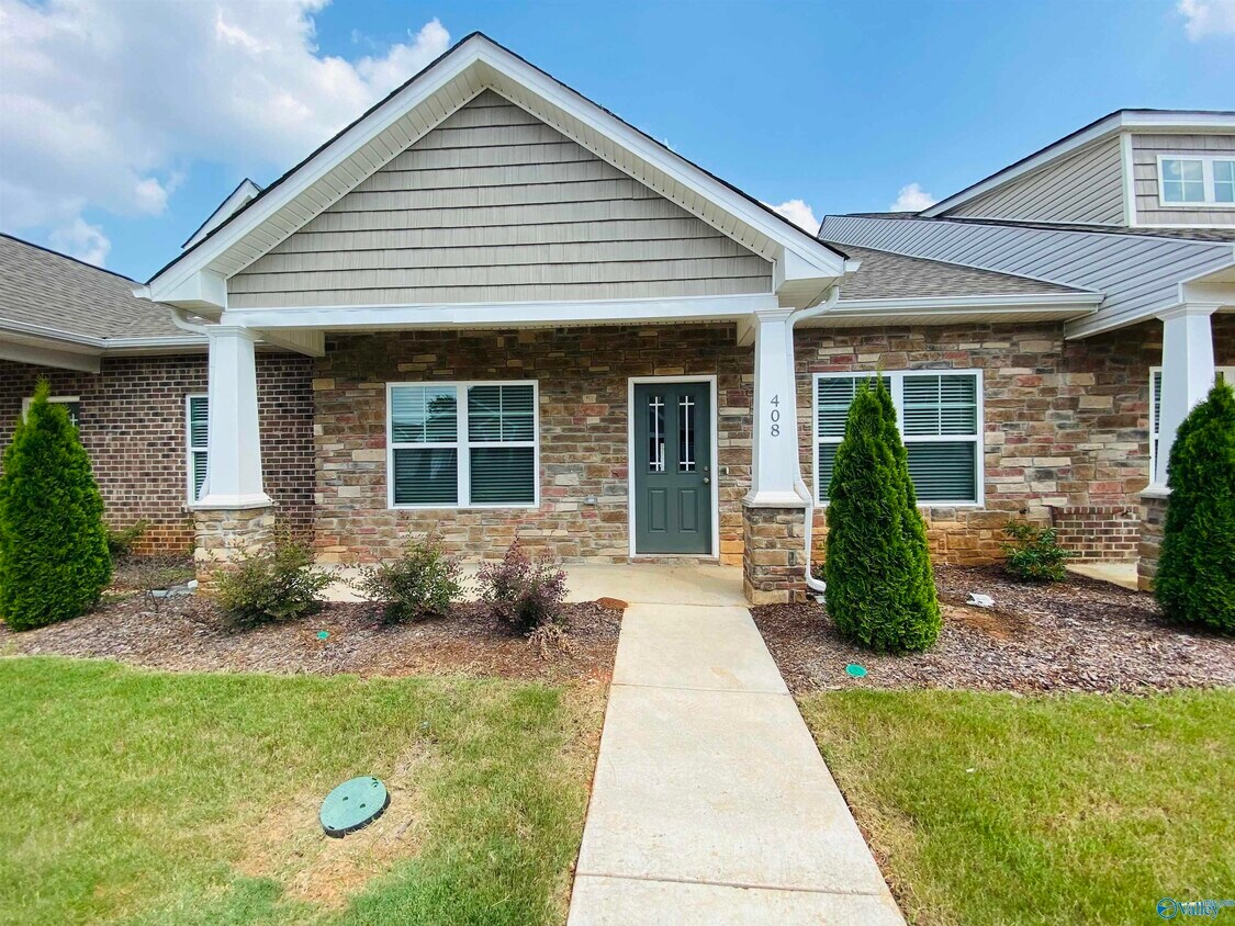 408 Edgebrook Dr, Madison, AL 35756 Townhome Rentals in Madison AL