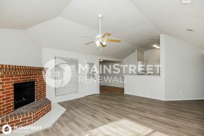 Foto del edificio - 8332 Cloverglen Ln, Fort Worth, TX 76123