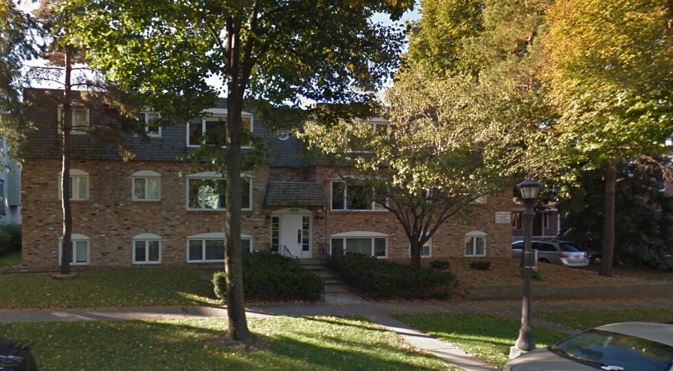 Primary Photo - 1920 Marshall Ave