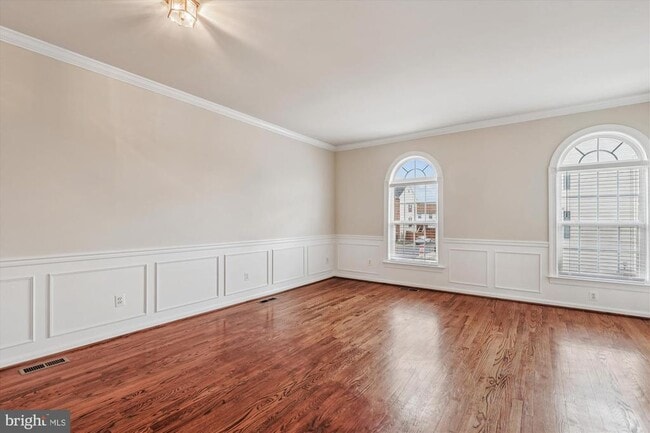 Building Photo - 5503 Sacramento Mews Pl