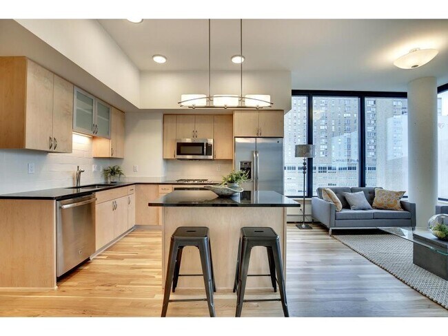 Foto del edificio - 740 Portland Ave
