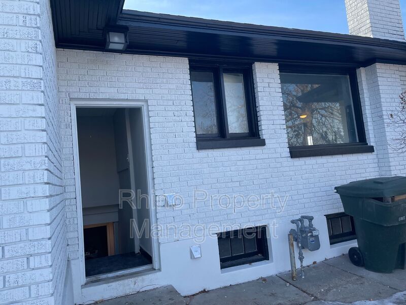 Primary Photo - 2452 Harrison Blvd