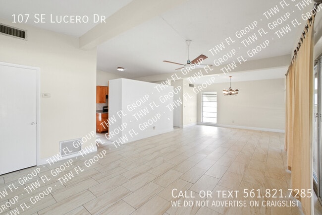Building Photo - 107 SE Lucero Dr