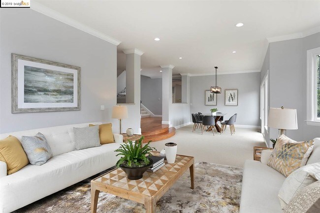 Foto del edificio - 6130 Mazuela Dr