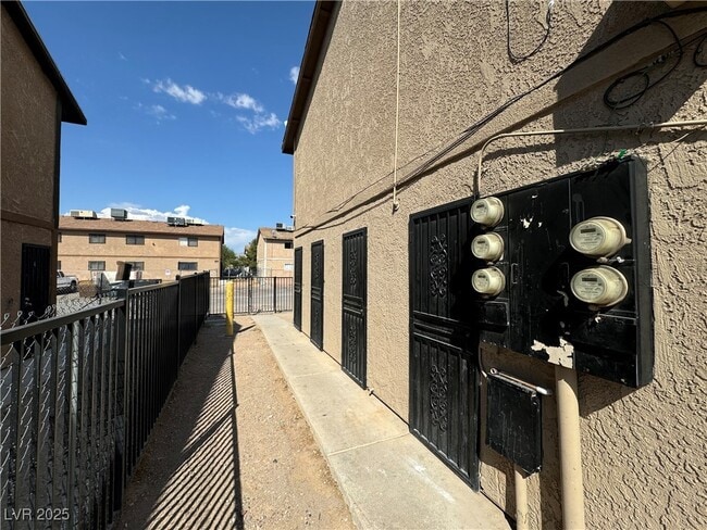 Foto del edificio - 4752 Convaire Ave