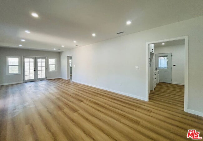 Building Photo - 14726 Friar St