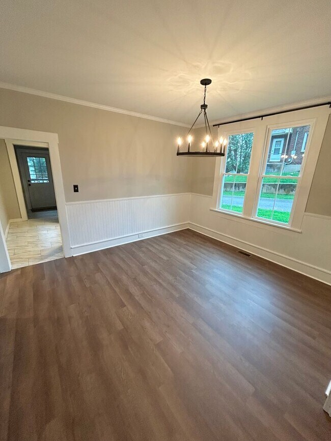 Foto del edificio - Room for Rent in Gilbert St, Radford.