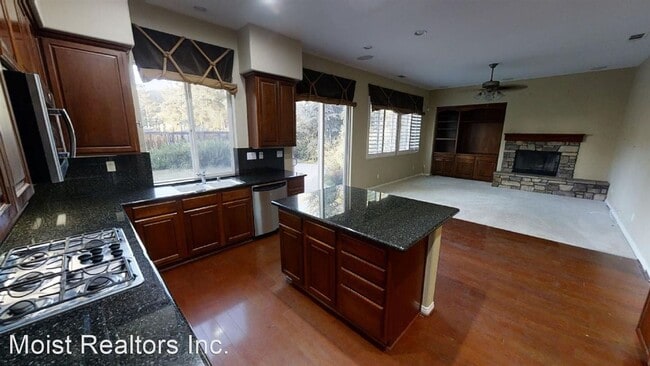 Building Photo - 4 br, 4 bath House - 34096 Castle Pines Dr