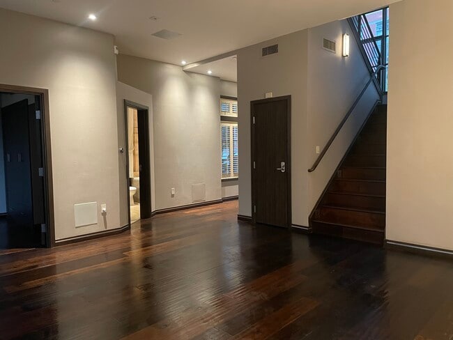 Sala de estar - 820 Island Ave