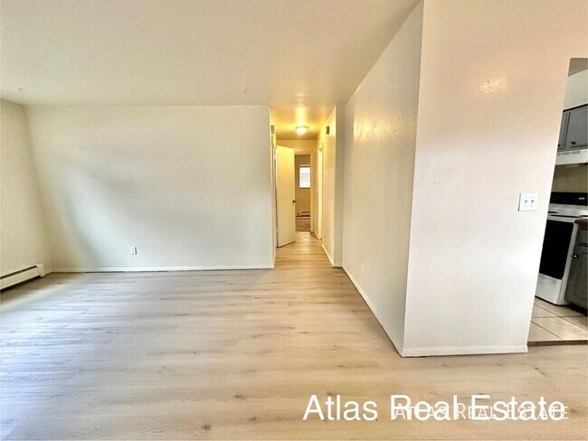 Foto del edificio - 3024 W Bijou St