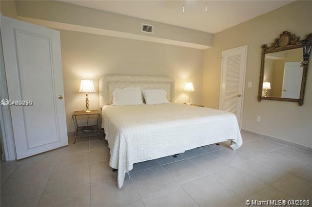 Building Photo - 9940 Collins Ave