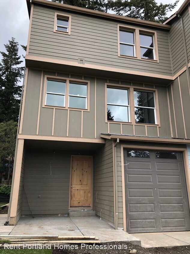 Primary Photo - 3 br, 1.5 bath House - 173 NE 162nd Ave