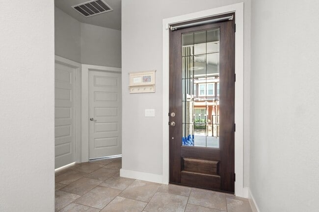 Building Photo - 12203 Cottage Promenade Ct