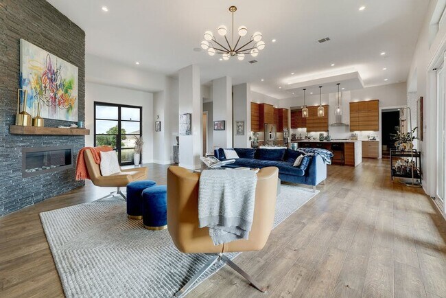 Building Photo - 512 Dream Catcher Dr, Leander, Texas 78641