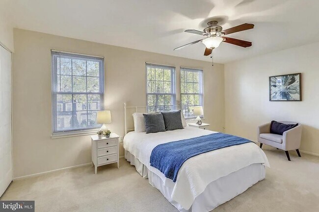 Foto del edificio - 15902 Yukon Ln