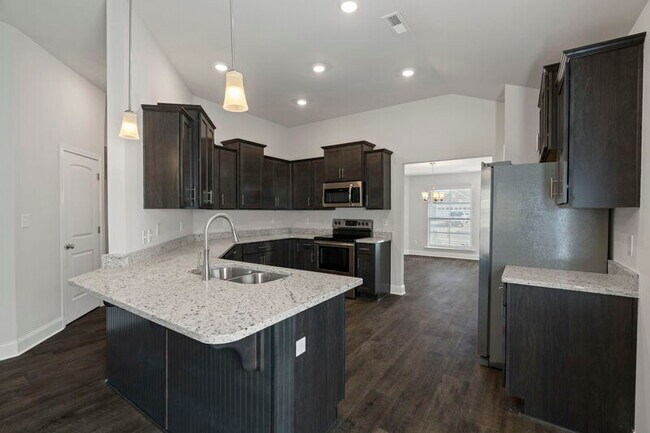 Building Photo - 9102 Eagle Trce Dr SE
