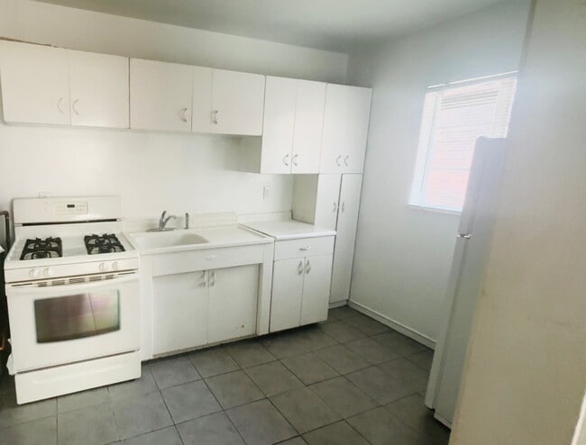 Foto del edificio - 1707 N Stanton St