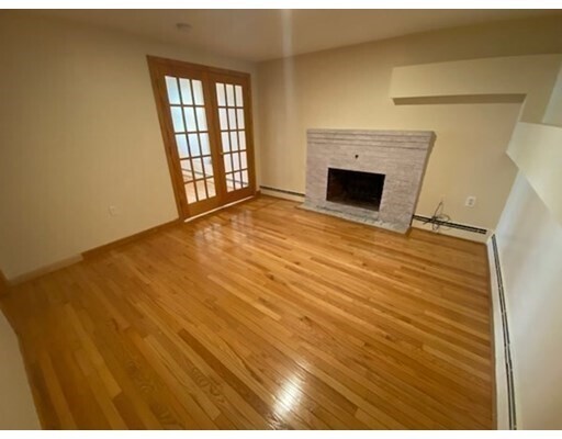 Foto del edificio - 176 Pearl Ave