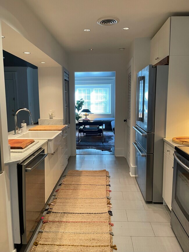 Foto del edificio - 134 Elysian Way NW