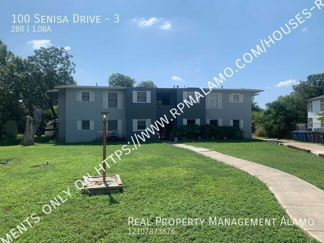Foto del edificio - 100 Senisa Dr