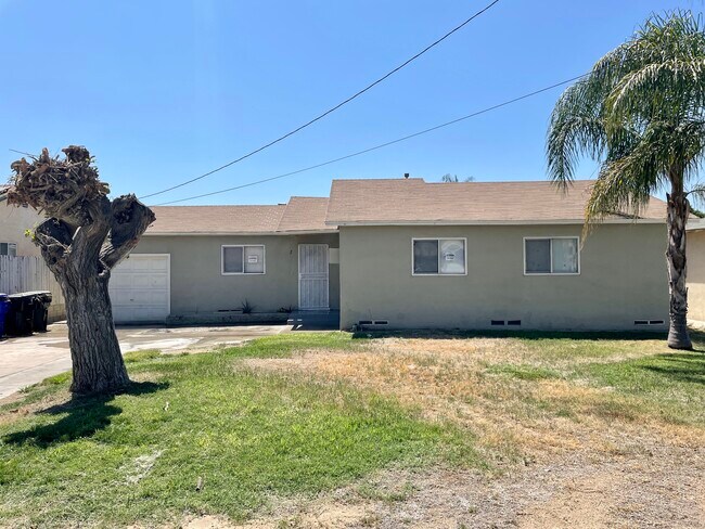 Building Photo - 26953 Cypress St