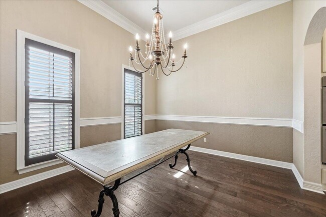 Foto del edificio - 6470 Claybourn Dr