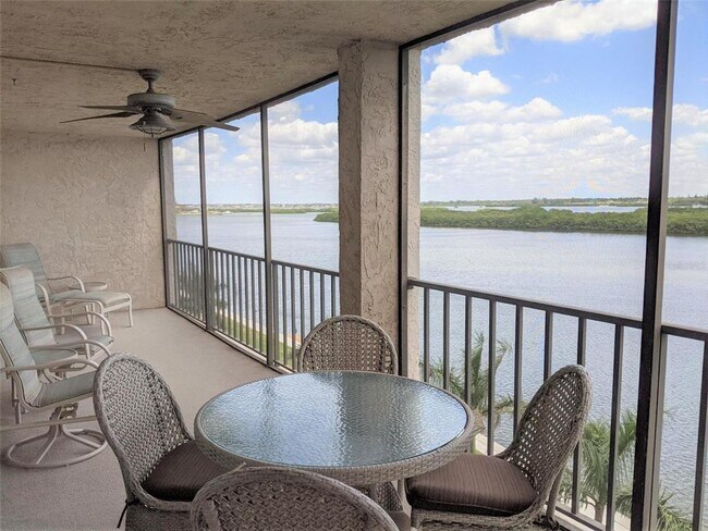 Foto del edificio - 9397 Midnight Pass Rd