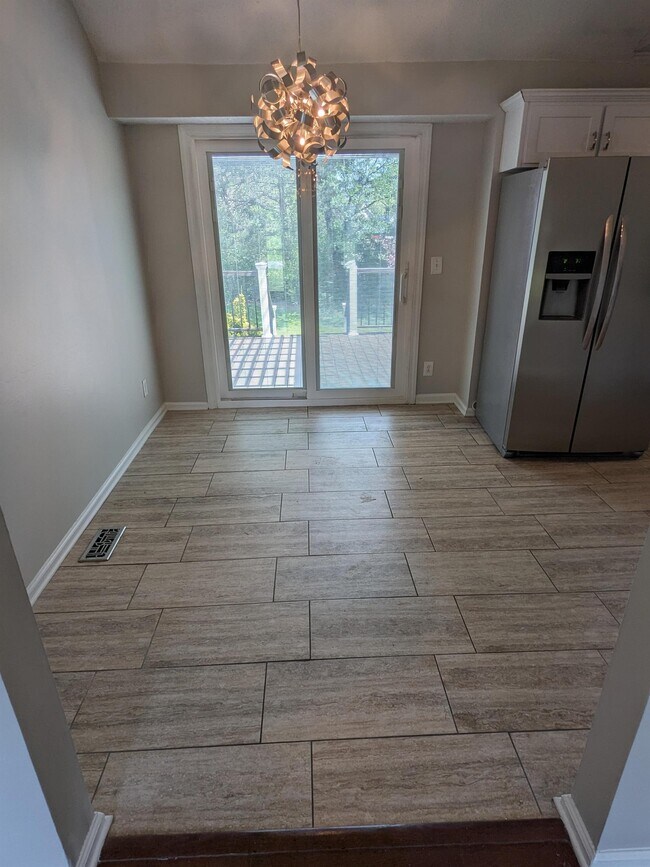 Building Photo - 806 Odom Ct