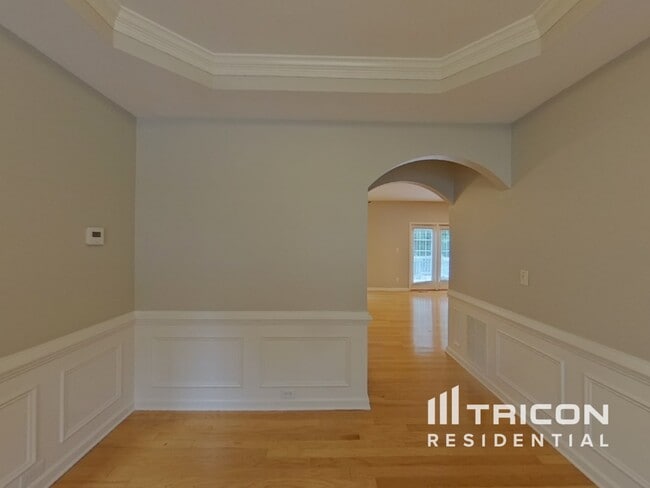 Building Photo - 27 Rockridge Dr