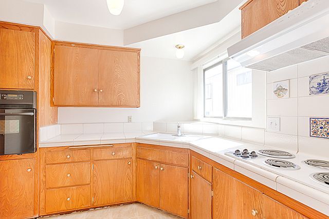 Foto del edificio - 1755 N Berendo St