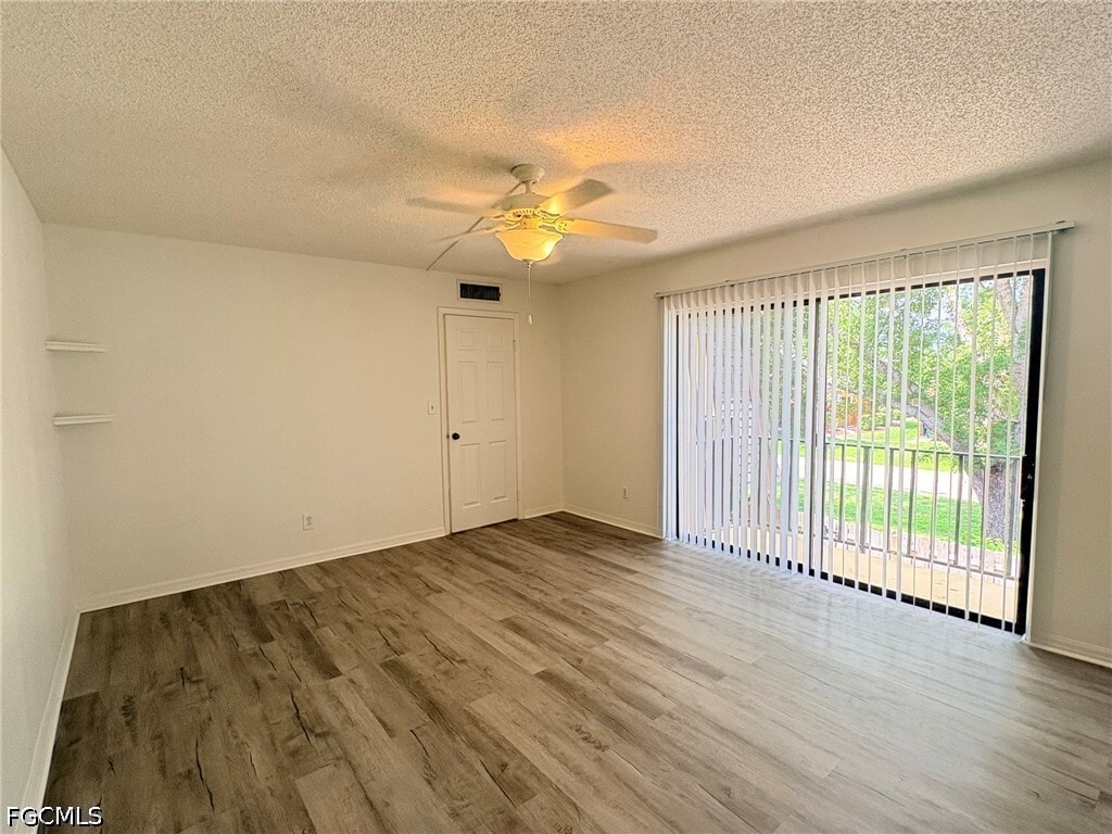 Building Photo - 5584 Malt Dr