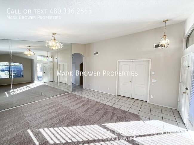 Photo - 2091 E Fairview St House