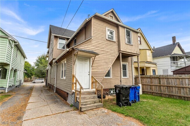 Building Photo - 3122 W 30th St