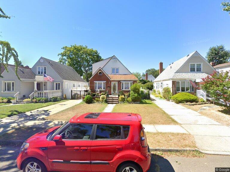 Foto principal - 82-22 265th St