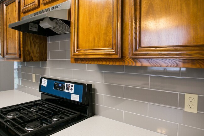 Foto del edificio - 12051 Creekhurst Dr