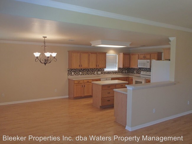 Foto del edificio - 3 br, 2 bath House - 411 River Bluff Circle