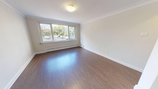 Interior Photo - 45 Somerset