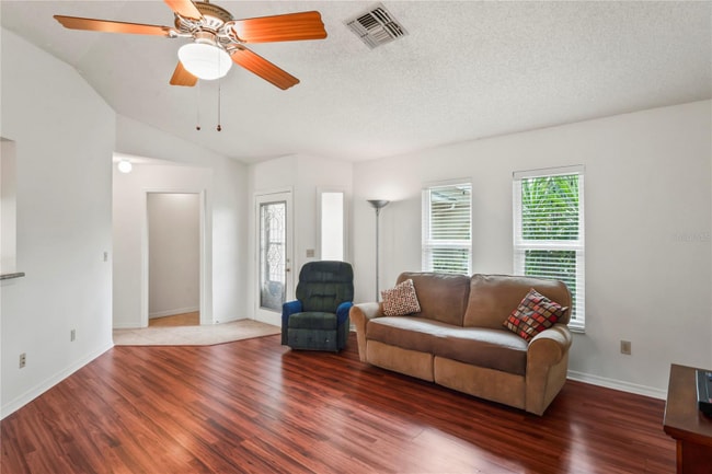 Building Photo - 8621 Bridgewater Dr