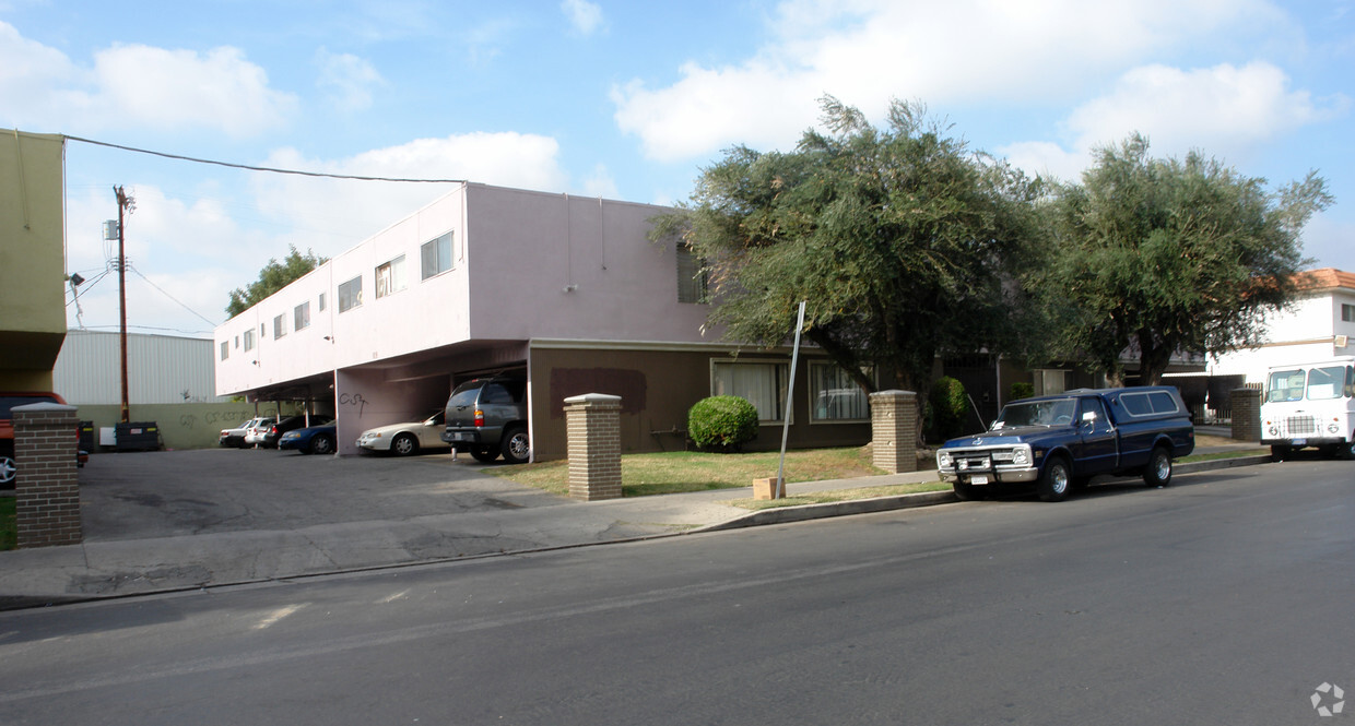 Primary Photo - Columbus Apartments