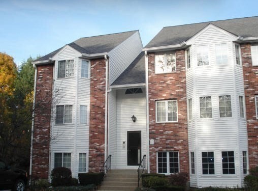 Primary Photo - 122 Tall Oaks Dr