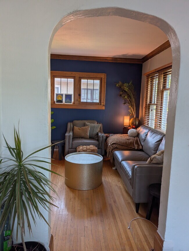 Foto del edificio - Charming 3BR in Victory Memorial with Fenced Yard & Garage