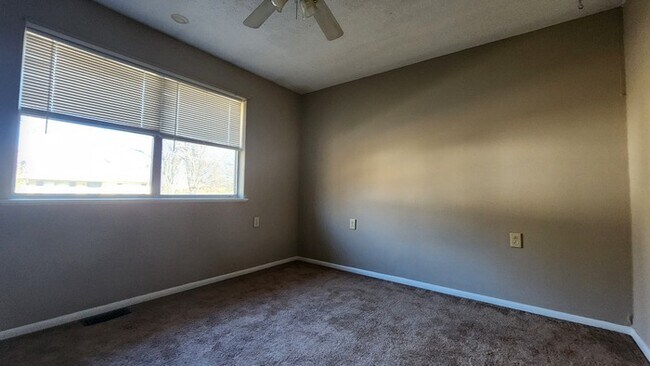 Foto del edificio - Renovated Townhouse