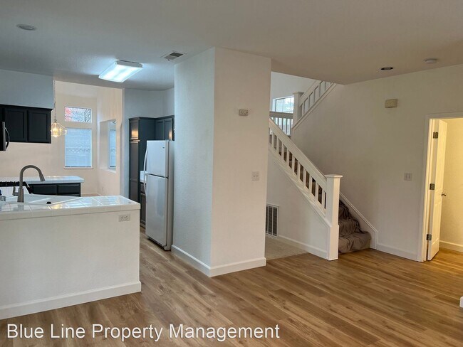 Building Photo - 3 br, 2.5 bath House - 5100 Comanche  Ct