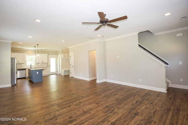 Foto del edificio - 1021 Juniper Lake Rd